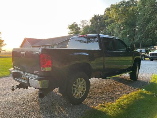 Gray 2011 GMC Sierra 2500 SLE