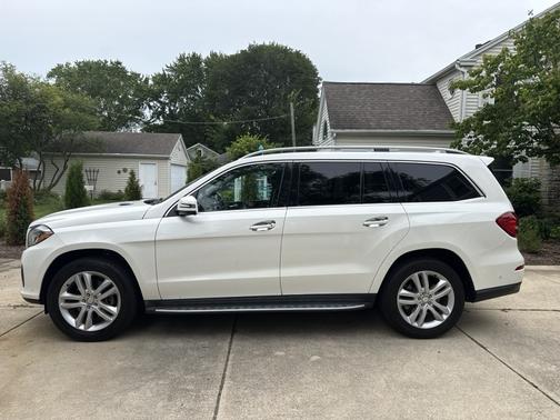 White 2017 Mercedes-Benz GLS 450 4MATIC