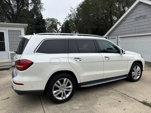 White 2017 Mercedes-Benz GLS 450 4MATIC