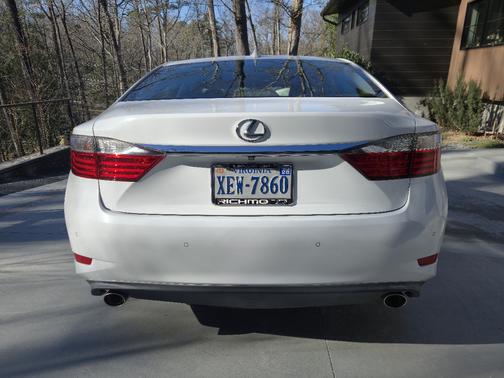 2015 Lexus ES 350 Crafted Line