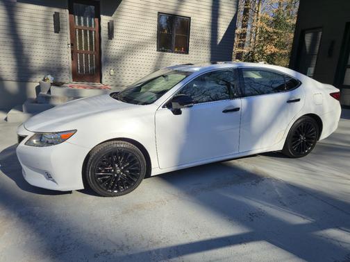 2015 Lexus ES 350 Crafted Line