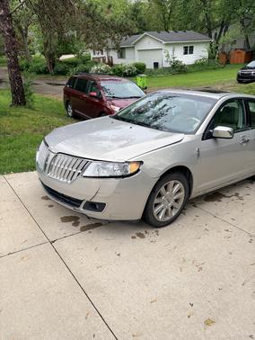 Beige 2010 Lincoln MKZ Base