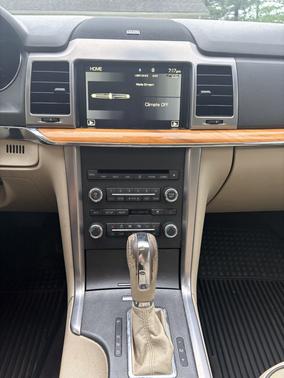 Beige 2010 Lincoln MKZ Base