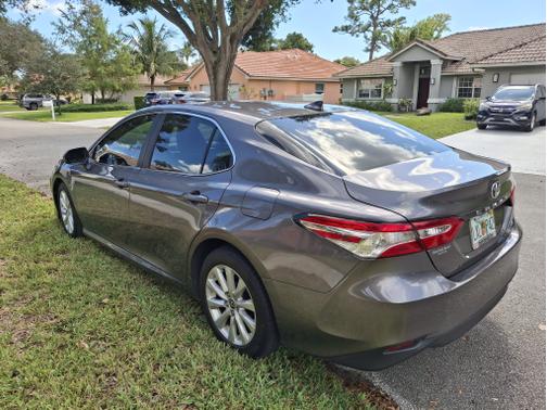 2020 Toyota Camry LE