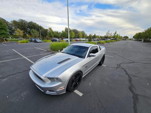 Silver 2014 Ford Mustang GT Premium