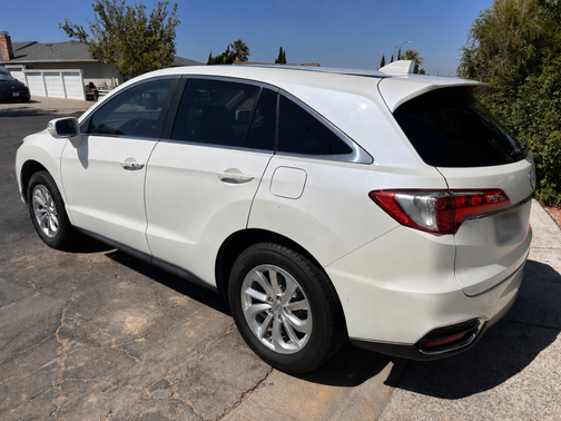 White 2018 Acura RDX Technology Package