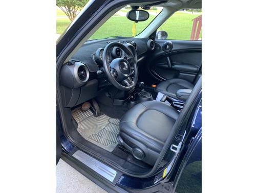 2011 MINI Cooper Countryman Base