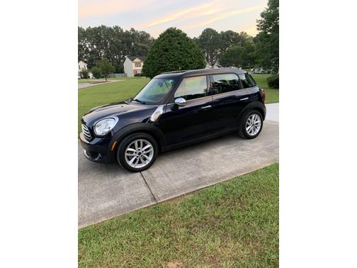 2011 MINI Cooper Countryman Base