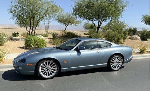 2005 Jaguar XKR Base