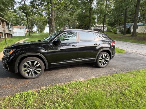 2021 Volkswagen Atlas Cross Sport 3.6L V6 SEL R-Line