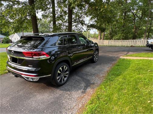 2021 Volkswagen Atlas Cross Sport 3.6L V6 SEL R-Line