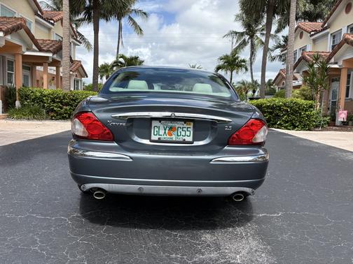 2002 Jaguar X-Type 2.5