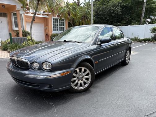 2002 Jaguar X-Type 2.5