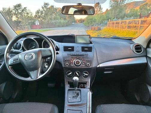 2012 Mazda Mazda3 i Sport