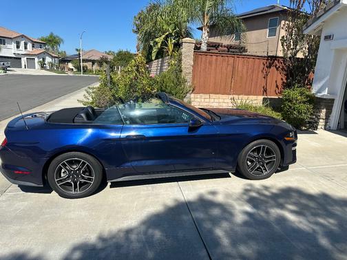 2020 Ford Mustang EcoBoost Premium