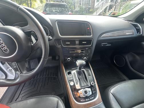 2014 Audi Q5 hybrid 2.0T Prestige