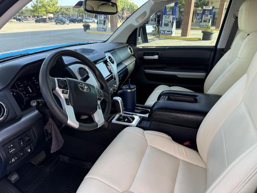 2020 Toyota Tundra SR5