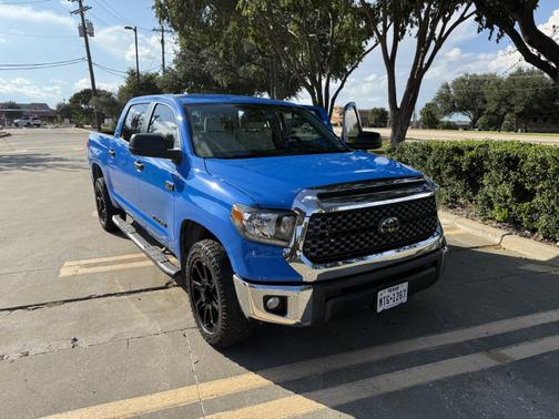 2020 Toyota Tundra SR5