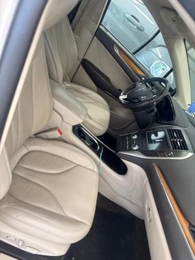 Beige 2018 Lincoln MKC Select