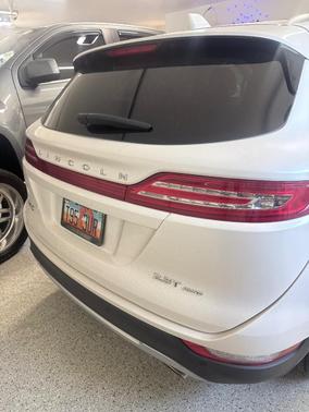 Beige 2018 Lincoln MKC Select