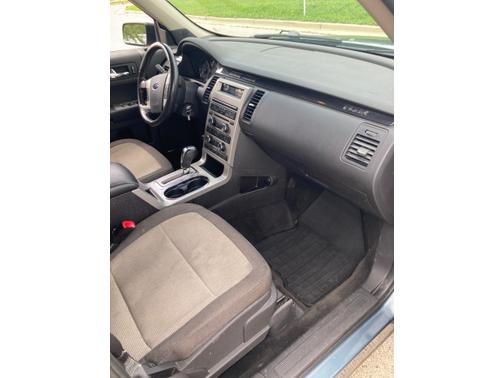2010 Ford Flex SE