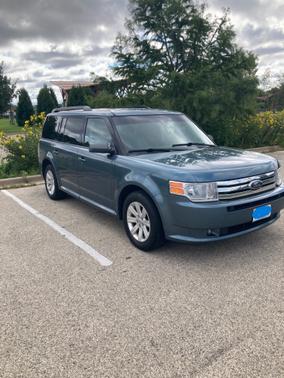2010 Ford Flex SE