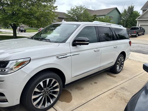 2021 Lincoln Navigator L Reserve