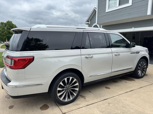 2021 Lincoln Navigator L Reserve