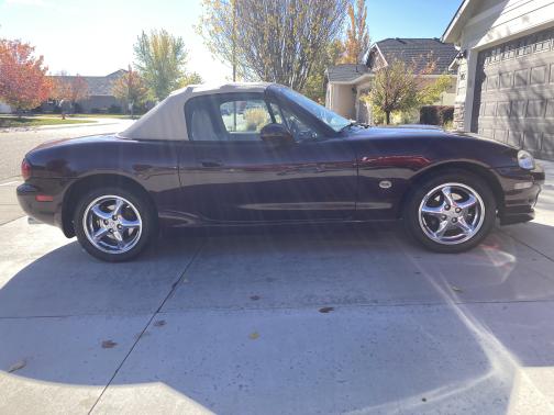 2000 Mazda MX-5 Miata SE