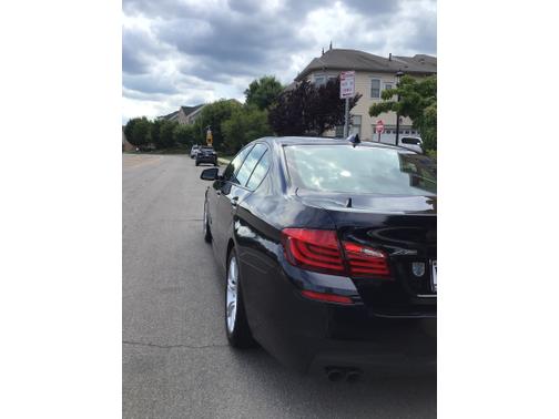 Photo 3 of 8 of 2013 BMW 528 i xDrive
