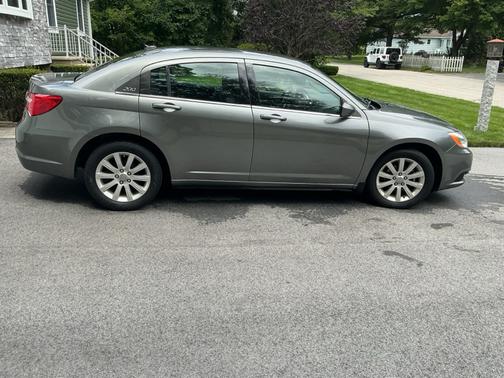 Gray 2013 Chrysler 200 Touring