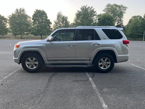 Silver 2011 Toyota 4Runner SR5