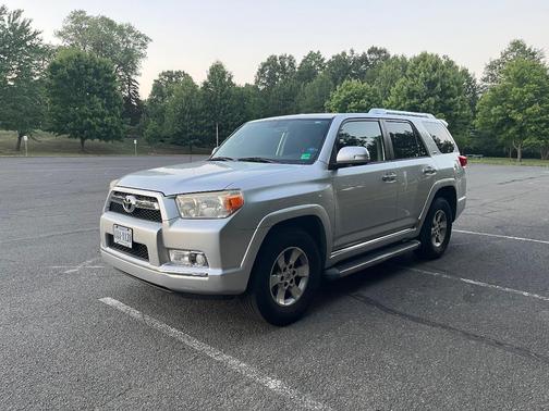 Silver 2011 Toyota 4Runner SR5