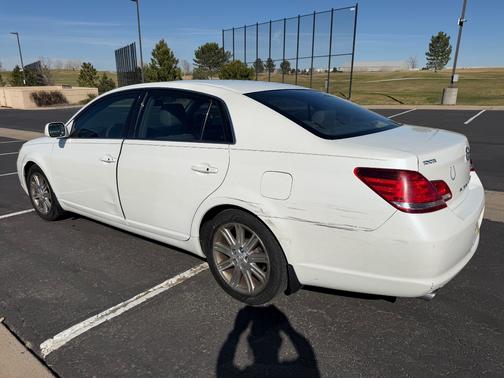 2005 Toyota Avalon Limited