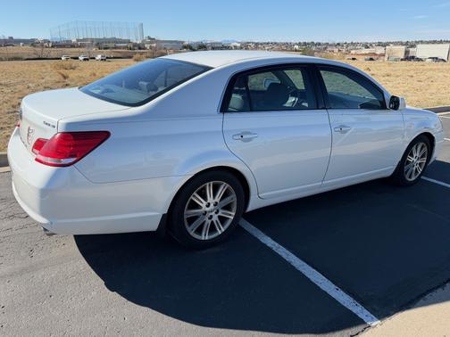 2005 Toyota Avalon Limited