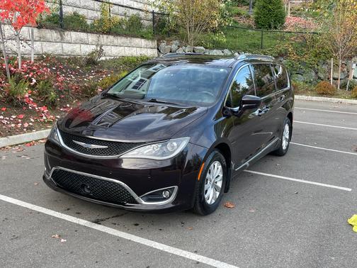 2018 Chrysler Pacifica Touring-L Plus