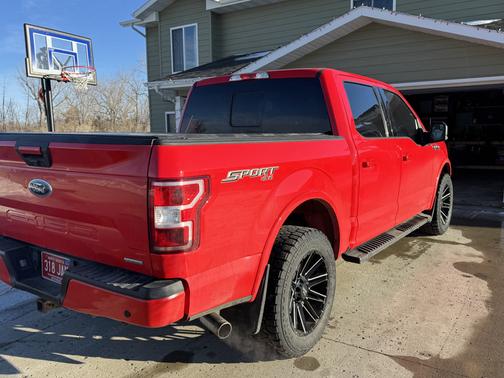 Red 2018 Ford F-150 XLT