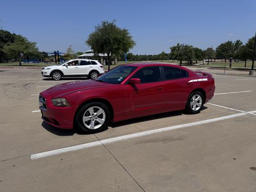 Red 2012 Dodge Charger SE