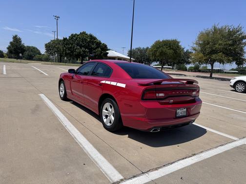 Red 2012 Dodge Charger SE