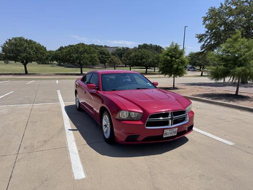 Red 2012 Dodge Charger SE