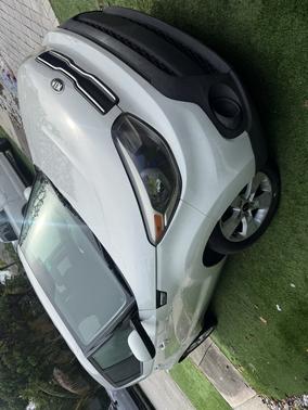 White 2018 Kia Soul Base