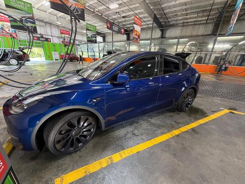 Blue 2024 Tesla Model Y Performance