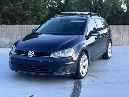 2015 Volkswagen Golf SportWagen TDI SEL 4-Door