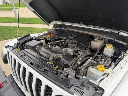 White 2021 Jeep Gladiator Rubicon