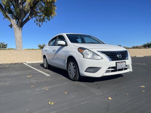 2015 Nissan Versa 1.6 SV