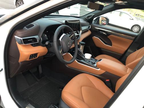 2021 Toyota Highlander Platinum