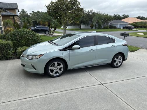 2018 Chevrolet Volt LT