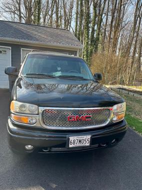 2002 GMC Yukon XL Denali
