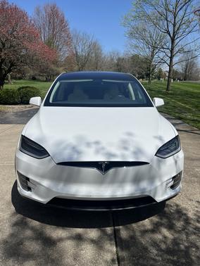 White 2018 Tesla Model X 100D