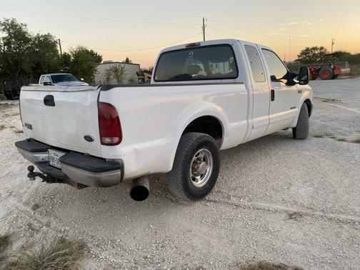 2003 Ford F-250 XLT SuperCab Super Duty